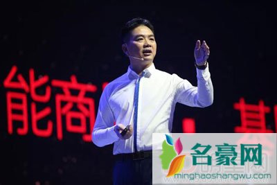 刘强东结了几次婚 奶茶的能力不及人家前妻的一半只能多生孩子母凭子贵了