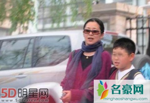 倪萍为何从不提起女儿 倪萍与女儿还有感情吗