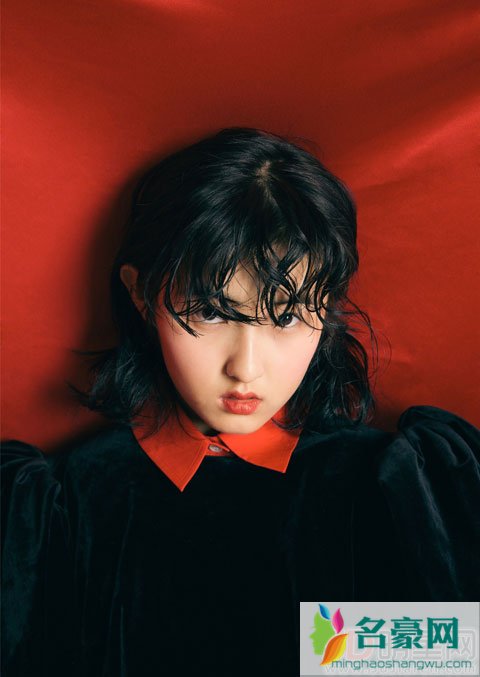 张子枫腿粗照 这么好的女孩子也有你挑刺