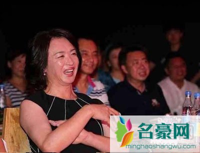 金星是变性人吗 如果变性前有孩子今后是叫爸还是叫妈?