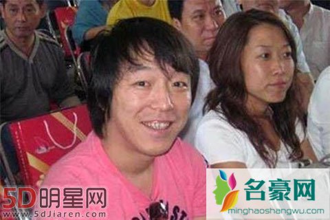 黄渤老婆女儿近照曝光 你不嫌我少年穷,我不弃你糟糠妻