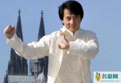 为什么称呼成龙为大哥 成龙大哥名字揭晓