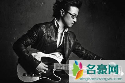 白岩松和汪峰的关系是兄弟吗 哥俩已经傻傻分不清了