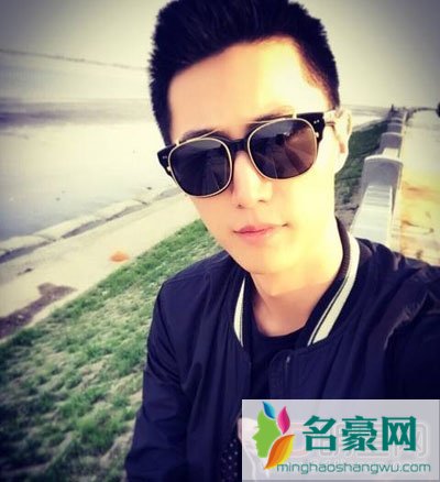 黄景瑜是直男吗 黄景瑜男友李星震真的假的