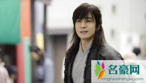 裴勇俊是哪国人 裴勇俊在韩国的地位