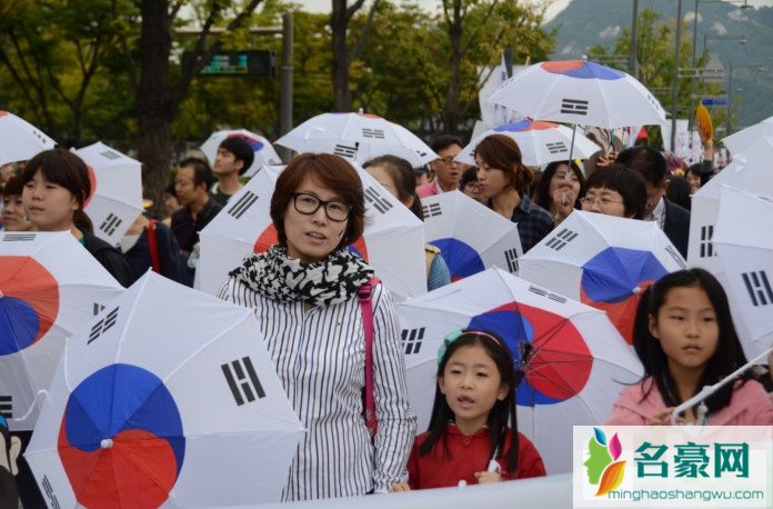 朴槿惠案结束了吗？别个国家的事不要理她！犯不着生气