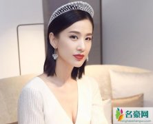 黄圣依主动给年迈的婆婆洗澡 杨子表示被老婆感动到