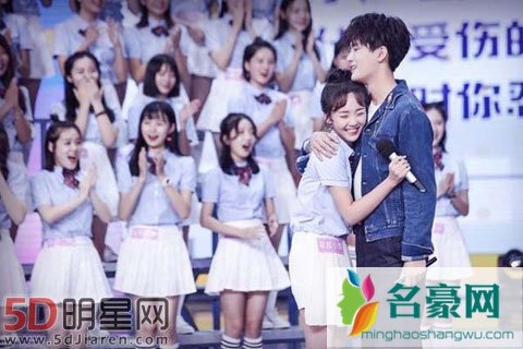 《创造101》杂技女孩吕小雨参加综艺 芒果娱乐力挺前程光明