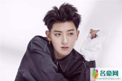 黄子韬黑眼圈为什么这么重 黄子韬黑眼圈是天生的吗