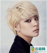 刘逸云喜欢吴亦凡吗 吴亦凡和刘逸云接吻同台