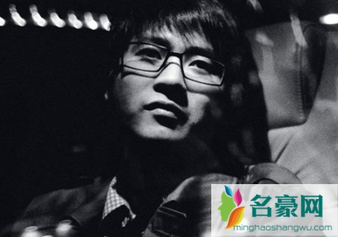 韩寒抨击文章《同龄人正在抛弃你》 价值观和个人意愿不能强加