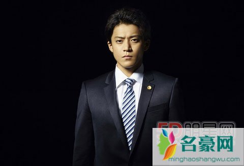 小栗旬菅田将晖银魂发布最新海报 小栗旬桥本环奈银魂定妆海报曝光