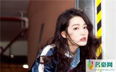 李沁的男朋友是谁 国外度假接地气演绎法式小浪漫
