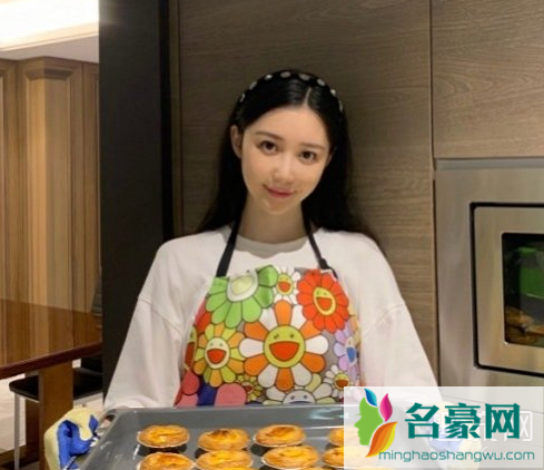 潘玮柏老婆事件全过程 潘玮柏老婆为什么是鸡