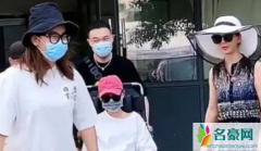 张予曦坐轮椅现身 张予曦怎么了坐轮椅现身令粉丝担忧