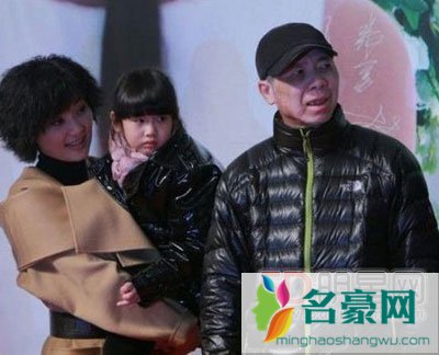 徐帆女儿是领养的吗 冯小刚徐帆领养孩子