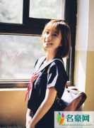 白醋少女楼梯口事件视频？白醋少女鼻子整了吗