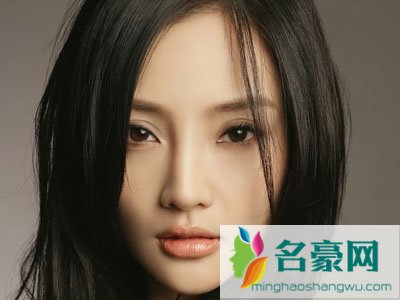 演员李小璐母亲身世曝光 李小璐父亲母亲离婚