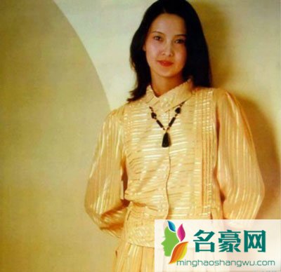 演员李小璐母亲身世曝光 李小璐父亲母亲离婚