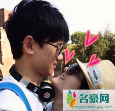 张杰谢娜第一次见面/认识/接吻 张杰的老婆谢娜是哪里人