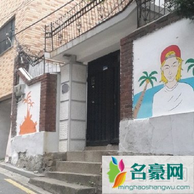 Yura为Kangnam制作壁画 《我独自生活》秀绘画实力