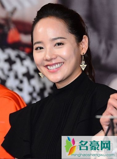 元老级组合S.E.S成员现状 成员柳真结婚四年晋升为妈妈
