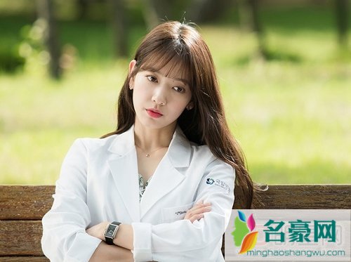 doctors朴信惠帅哭 朴信惠瘦了