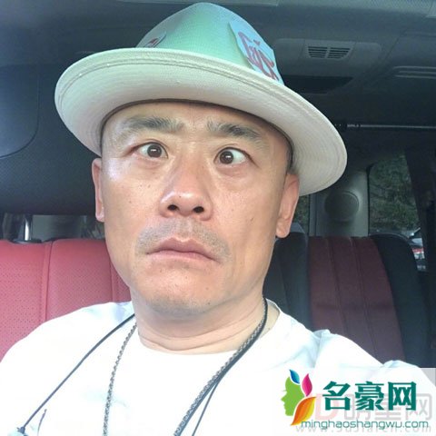 周立波被控告五宗罪或被判21年 拒绝指控不认罪待再审