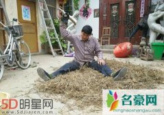 大衣哥朱之文领小麦补贴也要被议论 怒发两篇文章表示就要拿