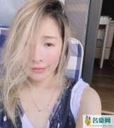 萧亚轩分享晒太阳自拍 面色红润对镜浅笑状态好