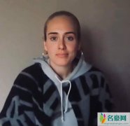 阿黛尔瘦身后首次公开露面 五官精致好看状态非常好