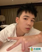 仝卓再发文谈改身份：这次的警醒是对我莫大的帮助