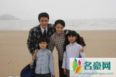 陆子艺是谁的女儿 陆子艺父母照片