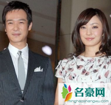 菅野美穂诞下男婴 堺雅人感动表示很欣喜