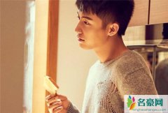 黄景瑜被暴经常有吻痕 黄景瑜黑历史被扒原来出道前是这样的