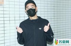 曝jasper嫉妒弟弟 因弟弟到来变得抑郁不爱说话
