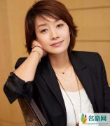 马伊琍与神秘男子约会 二人互动非常亲密全程暧昧不断