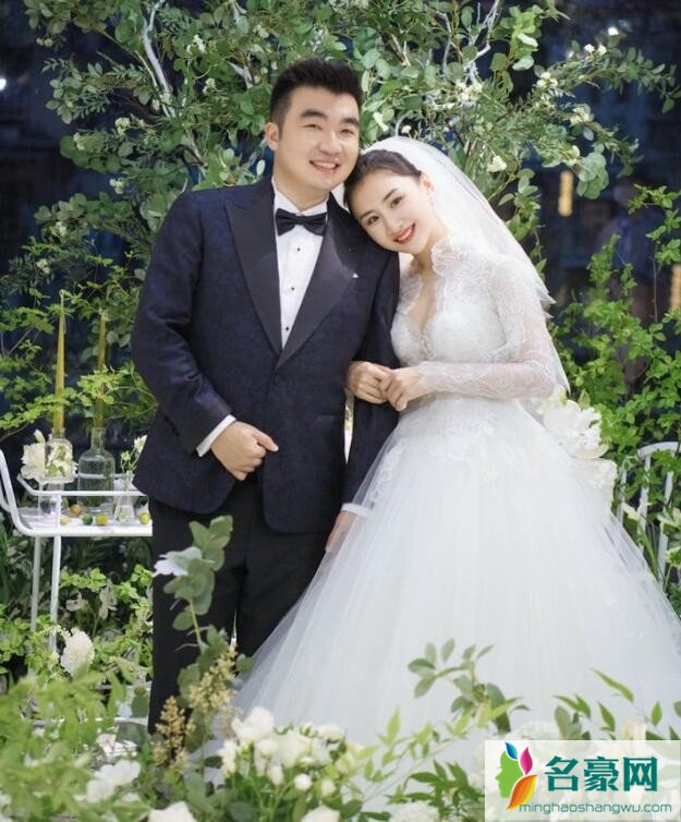 何雯娜秀婚礼现场照