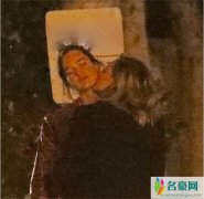 超杀女出柜是怎么回事 科洛莫瑞兹被男友抛弃后出柜女模特