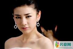 黄毅清家里干什么的 黄奕前夫身家背景真的强大到无人敢惹吗