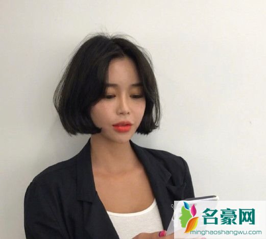 女生短发怎么剪好看_女生剪短发发型帅气造型2