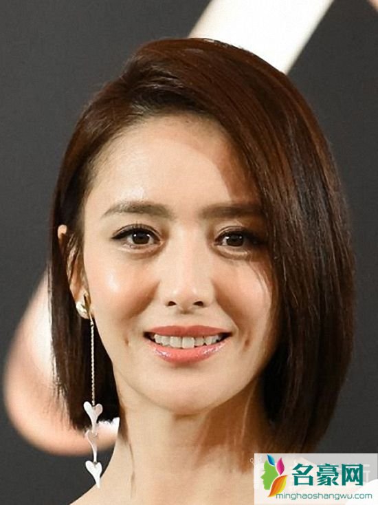 韩式短发发型女图片_最适合夏季的韩国最新女生短发发型图片4