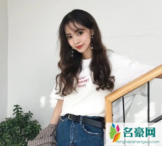 网红发型女中长发_最火网红同款发型图片1