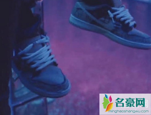 全新Dunk SB x Travis Scott联名 Travis Scott MV 上脚Dunk SB鞋款