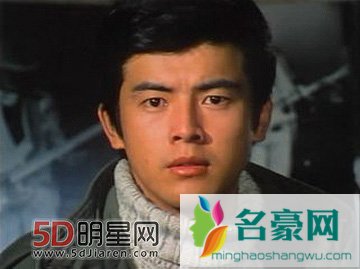 日本男明星三浦友和个人资料 三浦友和年轻照片