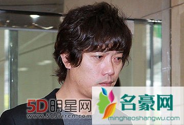 朴艺珍男友朴熙顺 朴熙顺吻戏