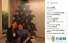 唐鹤德晒与张国荣旧照 此爱绵绵无绝期