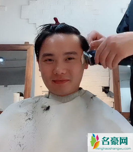 大叔变小鲜肉 只因为选对一款减龄发型2