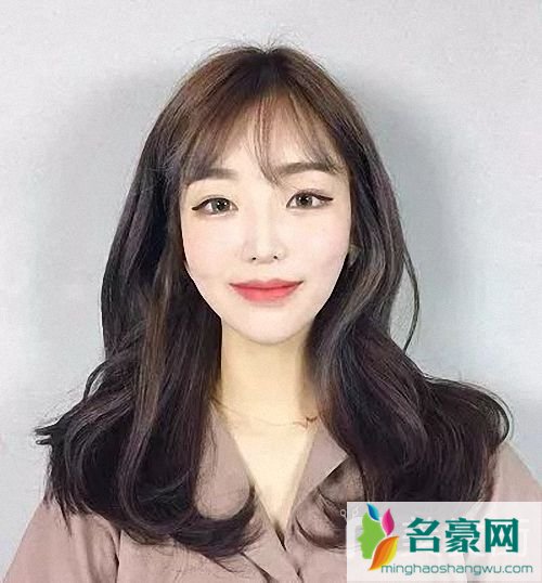 个子矮的女生适合什么发型 不同的身高适合不同的发型6