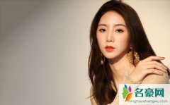 一坨小红花个人资料最新消息 网红一坨小红花真名直播间ID怎么火的